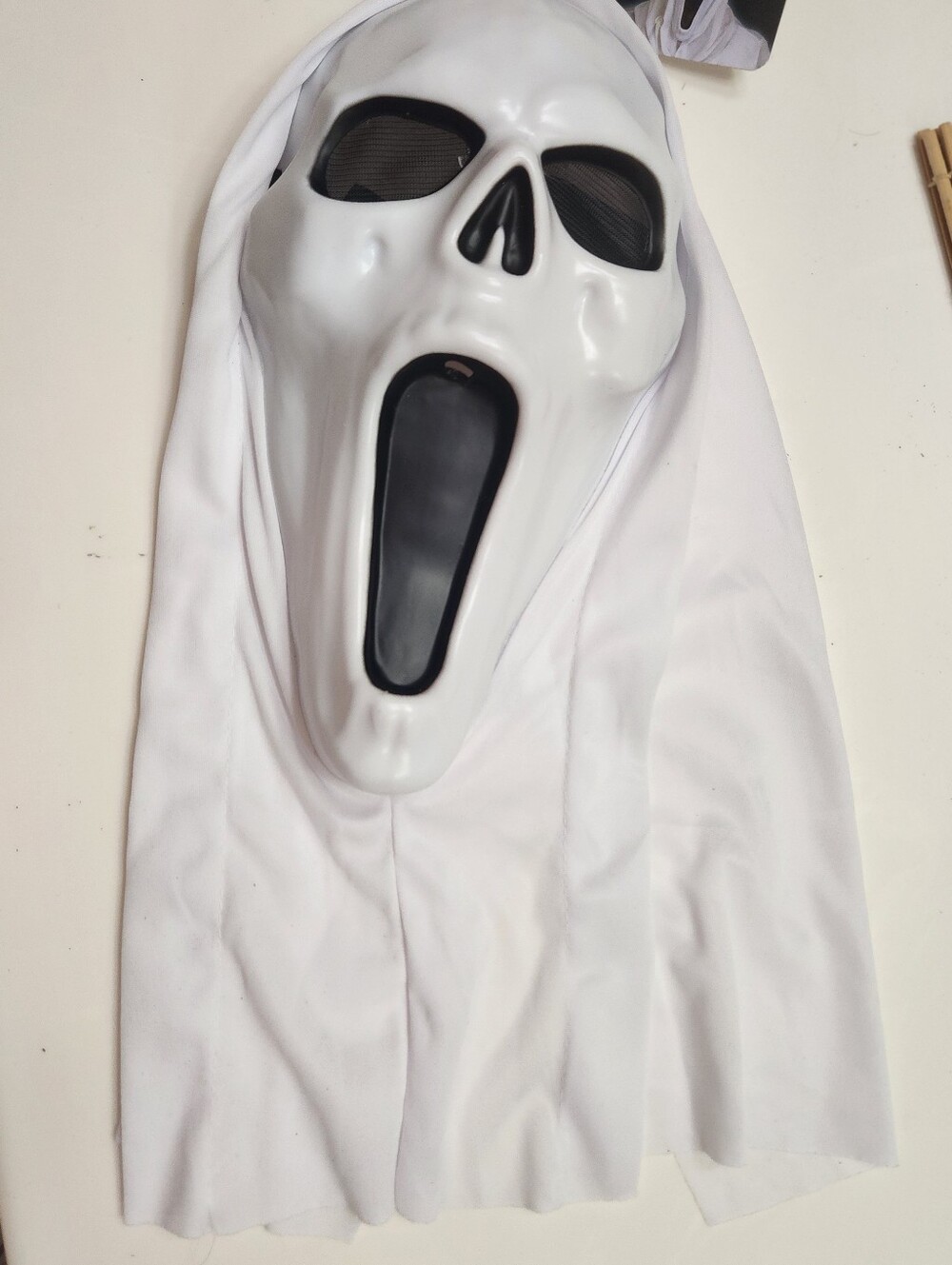 Fun World White Banshee Ghost Mask - Scream Ghostface Variant Halloween Costume